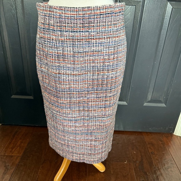 VERONICA BEARD TWEED PENCIL SKIRT size 6 - Picture 2 of 6